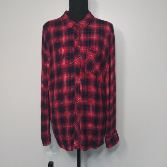 beachlunchlounge Tops - Beach Lunch Lounge Plaid Button Tail Tunic Blouse
